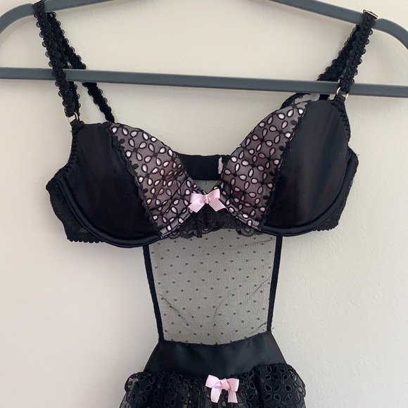 Victoria’s Secret Lingerie Piece - Picture 2 of 6